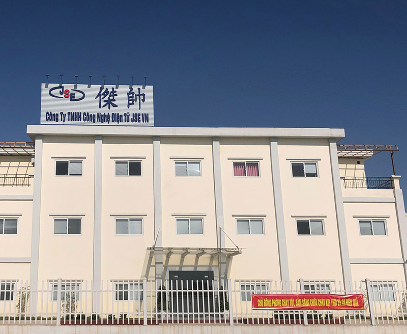 越南杰帥電子有限公司采購我司晉力達2臺大型波峰焊，用于數(shù)據(jù)線及充電器加工